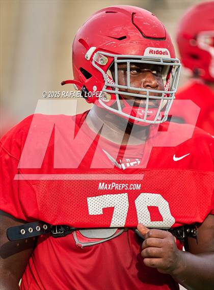 Thumbnail 2 in North Shore (Inter-squad Scrimmage) photogallery.