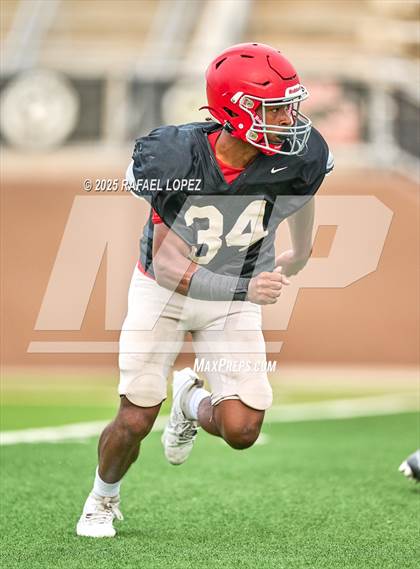 Thumbnail 1 in North Shore (Inter-squad Scrimmage) photogallery.