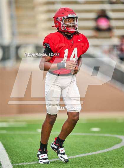Thumbnail 1 in North Shore (Inter-squad Scrimmage) photogallery.