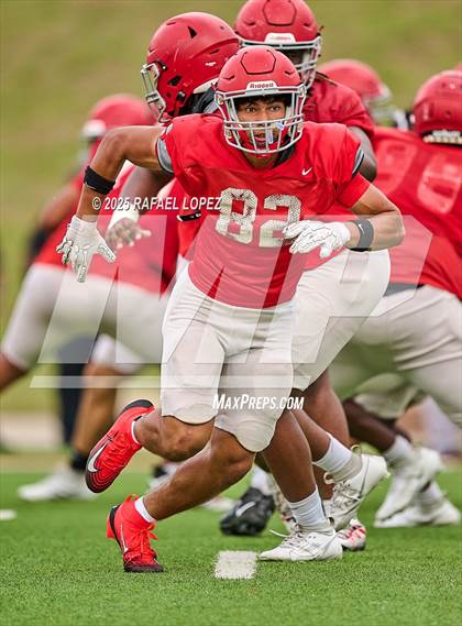 Thumbnail 3 in North Shore (Inter-squad Scrimmage) photogallery.