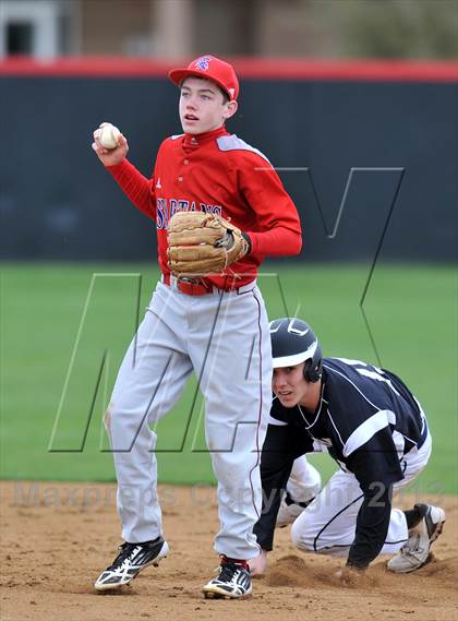 Thumbnail 2 in St. Stephen's Episcopal vs Bishop Lynch (Texas Private School Classic) photogallery.
