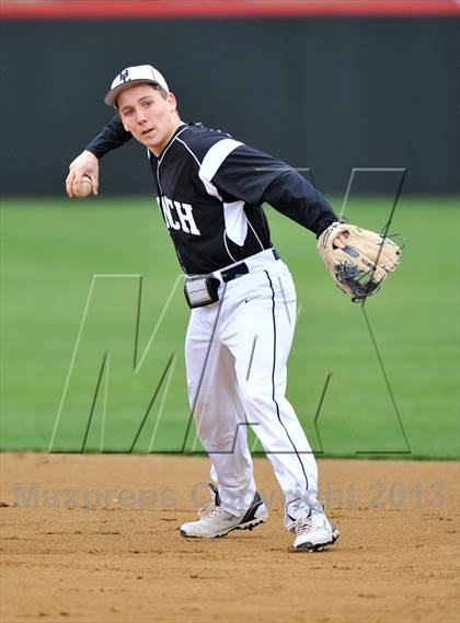 Thumbnail 3 in St. Stephen's Episcopal vs Bishop Lynch (Texas Private School Classic) photogallery.