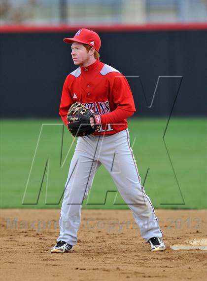Thumbnail 3 in St. Stephen's Episcopal vs Bishop Lynch (Texas Private School Classic) photogallery.
