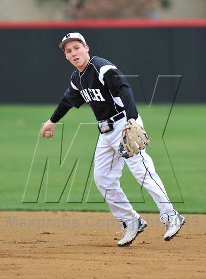 Thumbnail 2 in St. Stephen's Episcopal vs Bishop Lynch (Texas Private School Classic) photogallery.