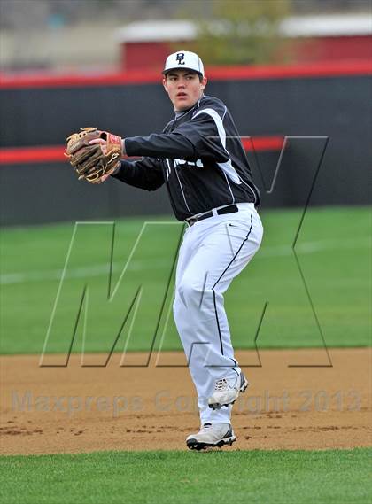 Thumbnail 2 in St. Stephen's Episcopal vs Bishop Lynch (Texas Private School Classic) photogallery.