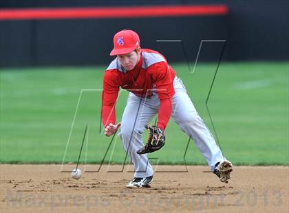 Thumbnail 3 in St. Stephen's Episcopal vs Bishop Lynch (Texas Private School Classic) photogallery.
