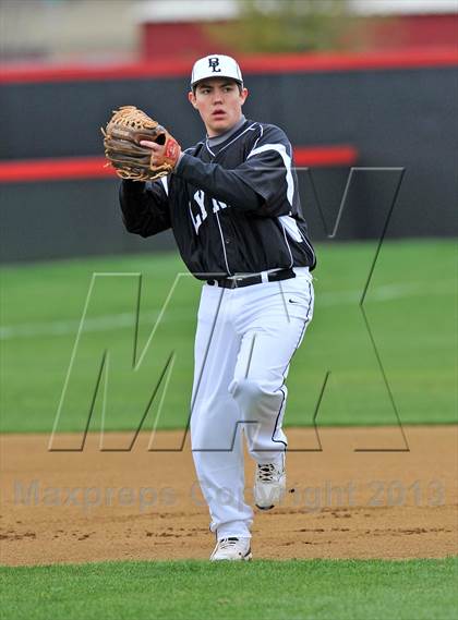 Thumbnail 1 in St. Stephen's Episcopal vs Bishop Lynch (Texas Private School Classic) photogallery.