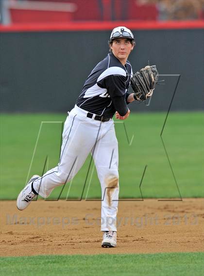 Thumbnail 3 in St. Stephen's Episcopal vs Bishop Lynch (Texas Private School Classic) photogallery.