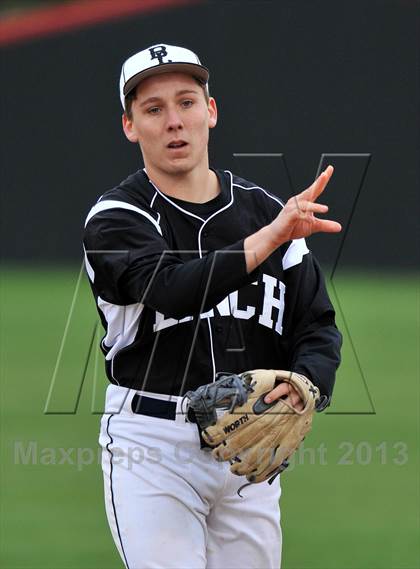 Thumbnail 3 in St. Stephen's Episcopal vs Bishop Lynch (Texas Private School Classic) photogallery.