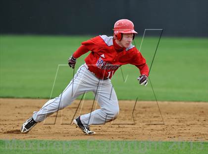 Thumbnail 1 in St. Stephen's Episcopal vs Bishop Lynch (Texas Private School Classic) photogallery.