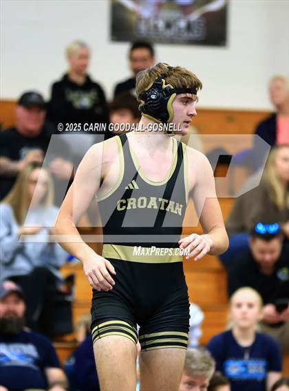Thumbnail 3 in Croatan vs Swansboro (NCHSAA Round 1) photogallery.