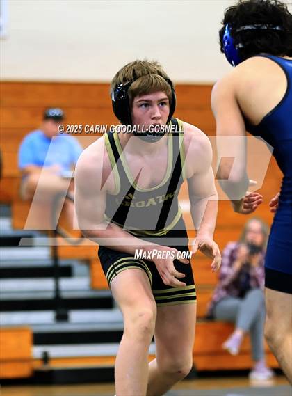Thumbnail 3 in Croatan vs Swansboro (NCHSAA Round 1) photogallery.