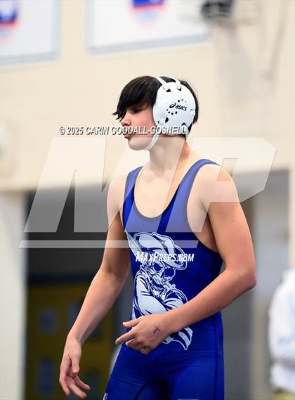Thumbnail 3 in Croatan vs Swansboro (NCHSAA Round 1) photogallery.
