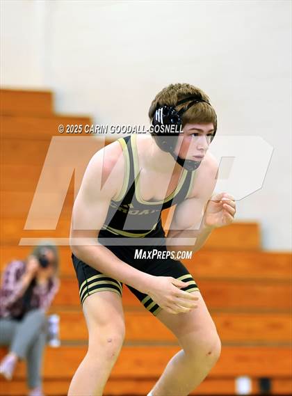 Thumbnail 2 in Croatan vs Swansboro (NCHSAA Round 1) photogallery.