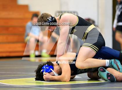 Thumbnail 2 in Croatan vs Swansboro (NCHSAA Round 1) photogallery.