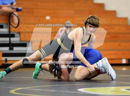 Thumbnail 1 in Croatan vs Swansboro (NCHSAA Round 1) photogallery.