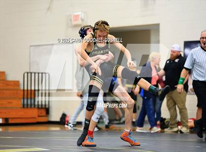 Thumbnail 2 in Croatan vs Swansboro (NCHSAA Round 1) photogallery.