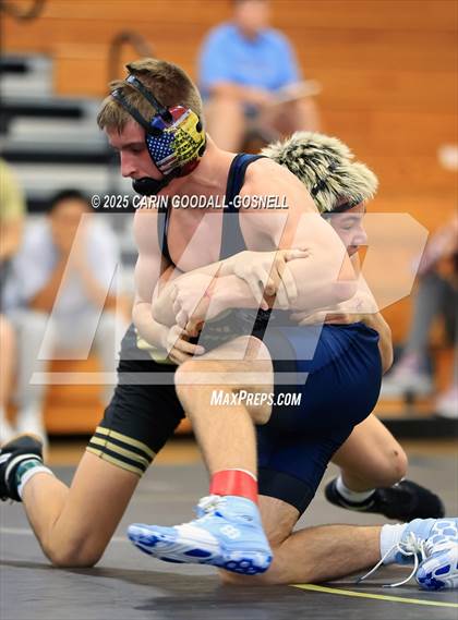 Thumbnail 2 in Croatan vs Swansboro (NCHSAA Round 1) photogallery.