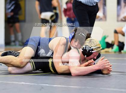 Thumbnail 3 in Croatan vs Swansboro (NCHSAA Round 1) photogallery.