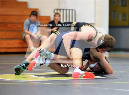 Thumbnail 3 in Croatan vs Swansboro (NCHSAA Round 1) photogallery.