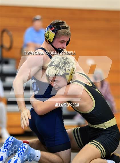 Thumbnail 1 in Croatan vs Swansboro (NCHSAA Round 1) photogallery.