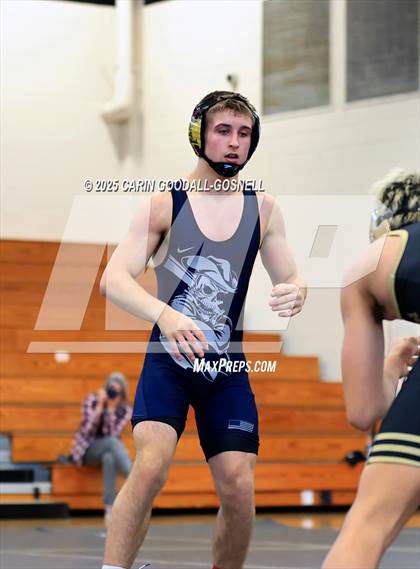 Thumbnail 1 in Croatan vs Swansboro (NCHSAA Round 1) photogallery.