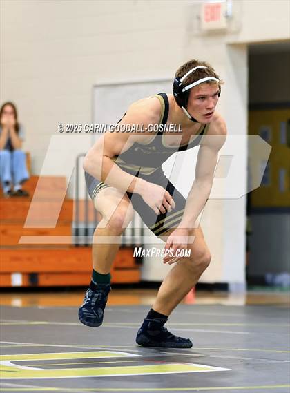 Thumbnail 1 in Croatan vs Swansboro (NCHSAA Round 1) photogallery.