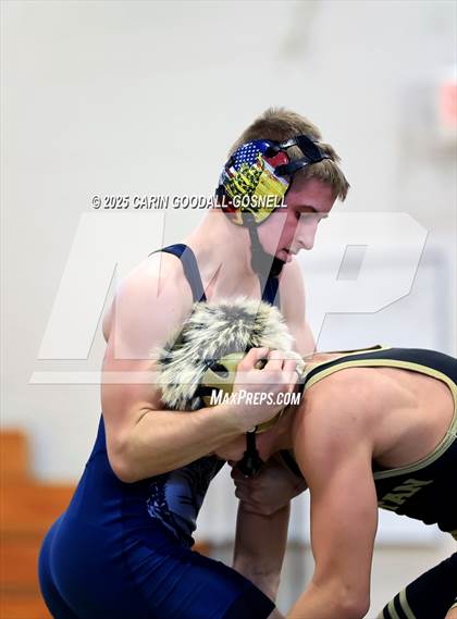 Thumbnail 1 in Croatan vs Swansboro (NCHSAA Round 1) photogallery.