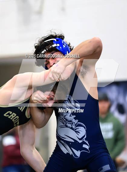 Thumbnail 1 in Croatan vs Swansboro (NCHSAA Round 1) photogallery.