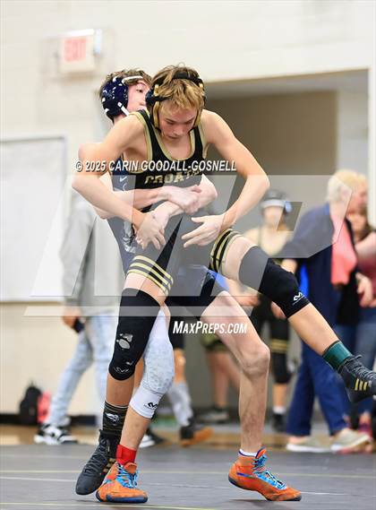 Thumbnail 1 in Croatan vs Swansboro (NCHSAA Round 1) photogallery.