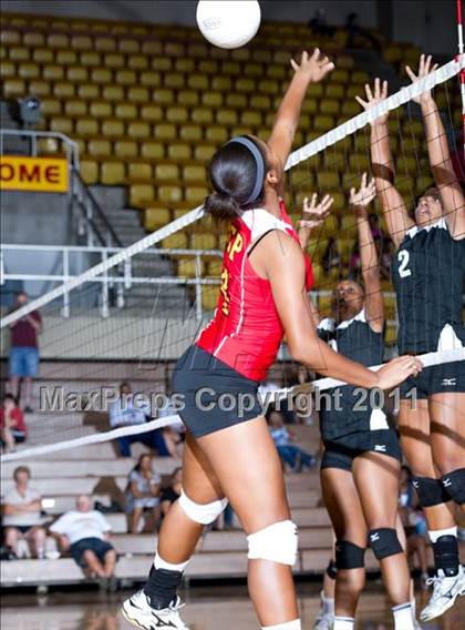 Thumbnail 1 in South Grand Prairie vs. Lewisville photogallery.