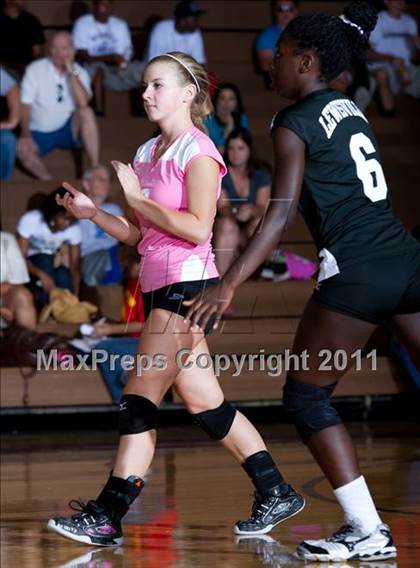 Thumbnail 1 in South Grand Prairie vs. Lewisville photogallery.