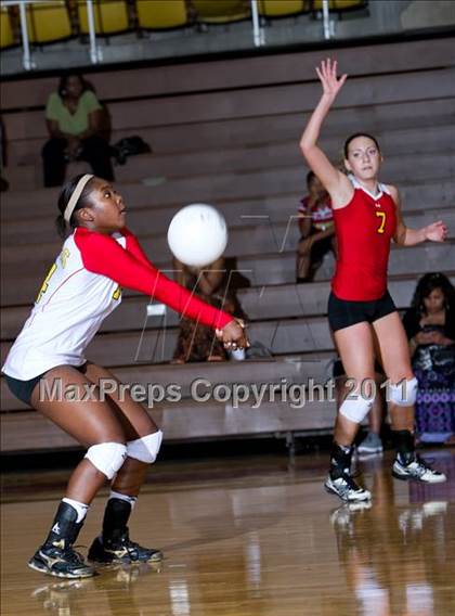 Thumbnail 3 in South Grand Prairie vs. Lewisville photogallery.