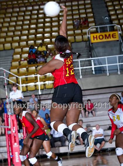 Thumbnail 3 in South Grand Prairie vs. Lewisville photogallery.
