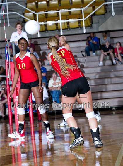 Thumbnail 2 in South Grand Prairie vs. Lewisville photogallery.