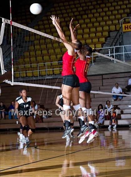 Thumbnail 1 in South Grand Prairie vs. Lewisville photogallery.