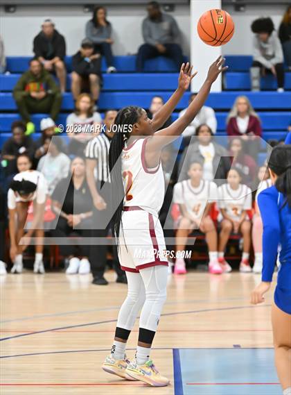 Thumbnail 1 in Crestwood Prep College (Canada) vs. Bishop McNamara (Nike Tournament of Champions) photogallery.