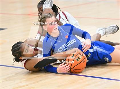 Thumbnail 2 in Crestwood Prep College (Canada) vs. Bishop McNamara (Nike Tournament of Champions) photogallery.
