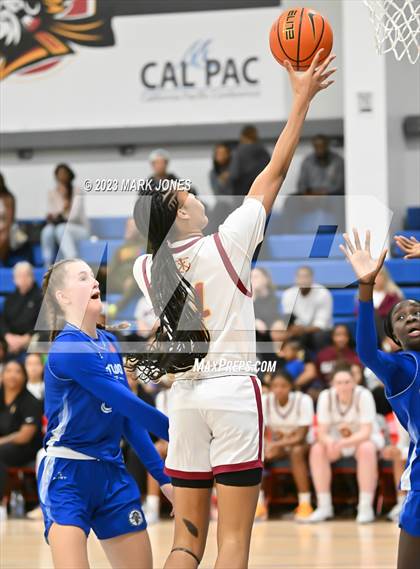 Thumbnail 1 in Crestwood Prep College (Canada) vs. Bishop McNamara (Nike Tournament of Champions) photogallery.