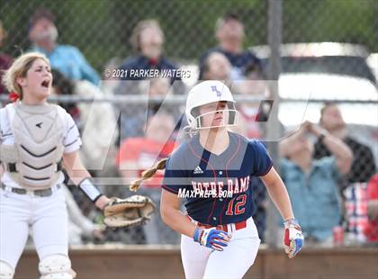 Thumbnail 2 in Notre Dame vs. Catholic - N.I. photogallery.