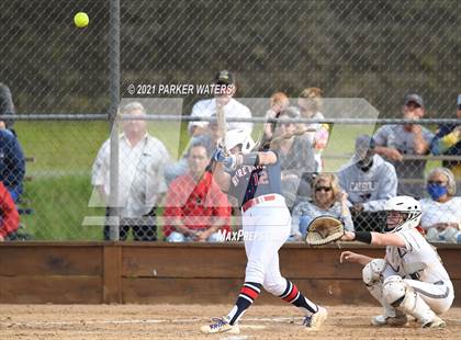 Thumbnail 1 in Notre Dame vs. Catholic - N.I. photogallery.