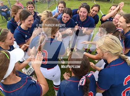 Thumbnail 3 in Notre Dame vs. Catholic - N.I. photogallery.
