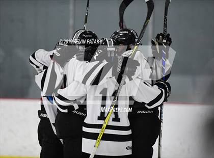 Thumbnail 1 in Northwest Catholic @ Xavier photogallery.