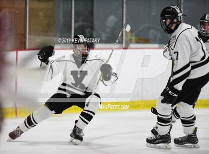 Thumbnail 2 in Northwest Catholic @ Xavier photogallery.
