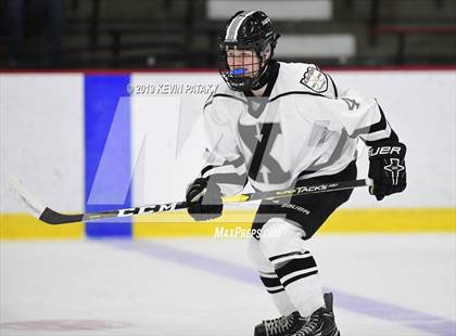 Thumbnail 3 in Northwest Catholic @ Xavier photogallery.