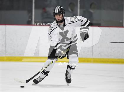Thumbnail 2 in Northwest Catholic @ Xavier photogallery.