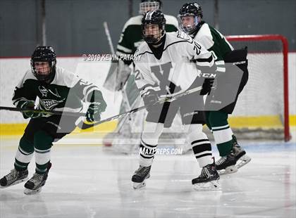 Thumbnail 2 in Northwest Catholic @ Xavier photogallery.