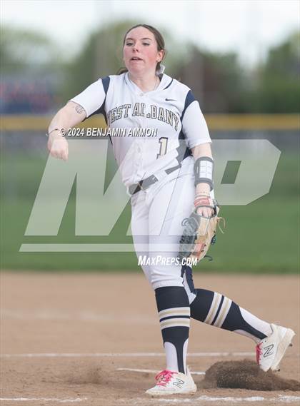 Thumbnail 3 in McKay @ West Albany photogallery.