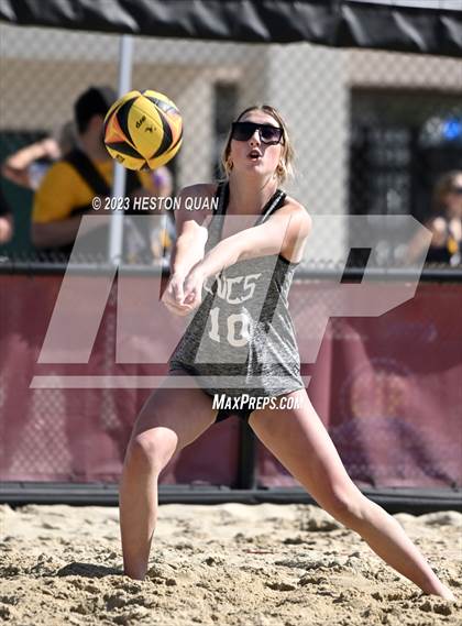 Thumbnail 2 in South vs. Capistrano Valley Christian (CIF-SS D2 Semi-Final) photogallery.