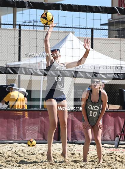 Thumbnail 2 in South vs. Capistrano Valley Christian (CIF-SS D2 Semi-Final) photogallery.